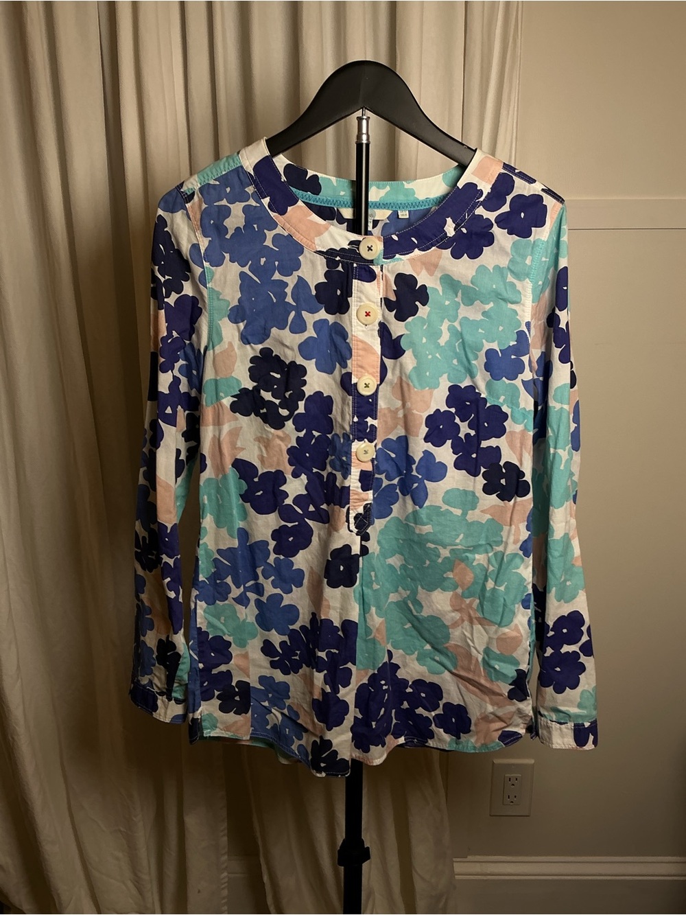Boden floral cotton blouse with a vibrant blue and aqua botanical print size 8